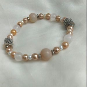 Gold Pearl Stretch Bracelet